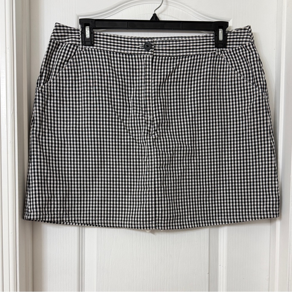 WHITE STAG BLACK & WHITE GINGHAM CHECKERED SKORT  SIZE 14